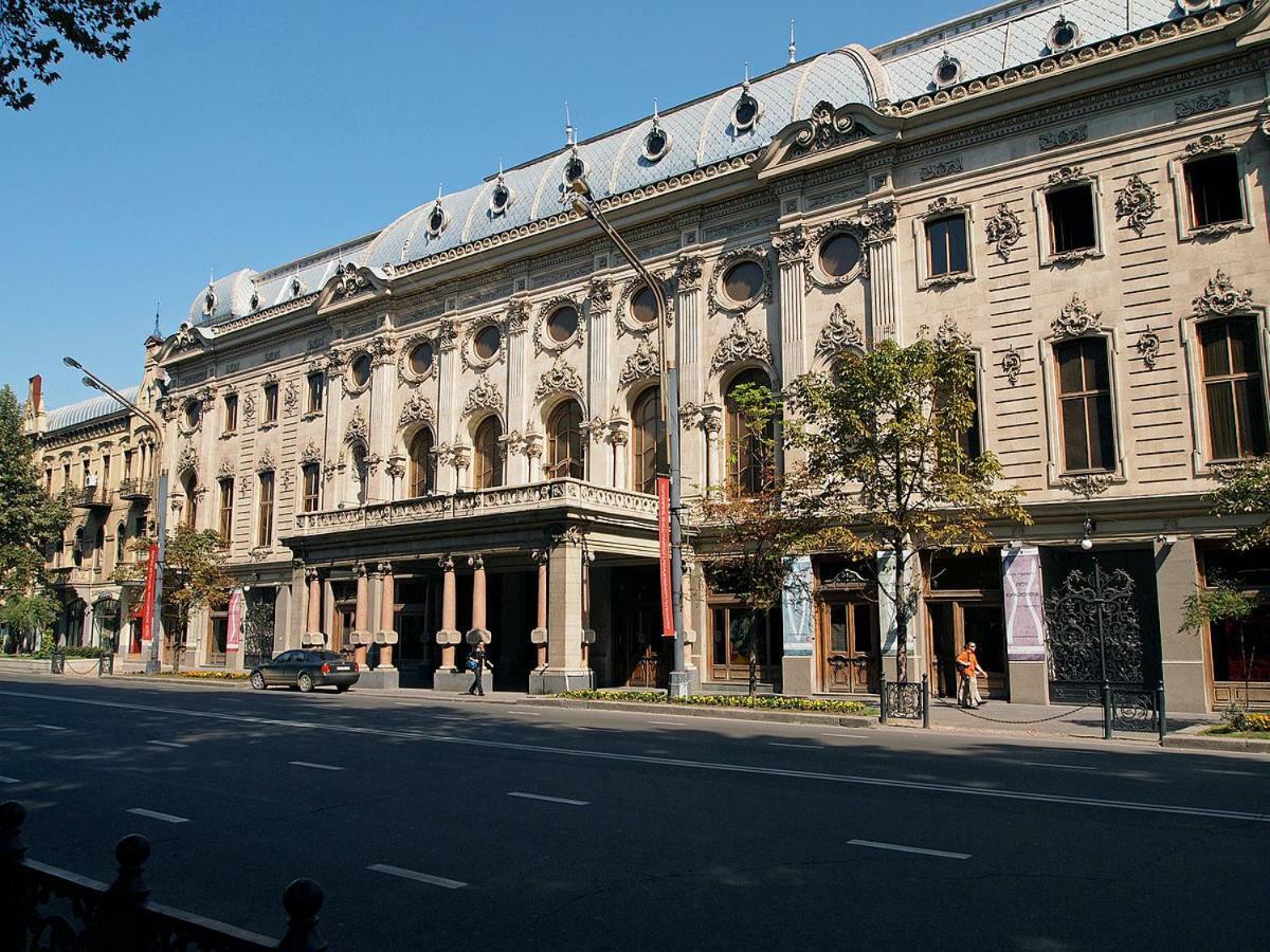 Parliament On Rustaveli Studio Tbilisi Ngoại thất bức ảnh
